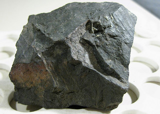 Private-sector estimates suggest the combined value of chromite and nickel in the north is approximately 60 billion dollars. Credit: Lazurite/CC BY 2.0