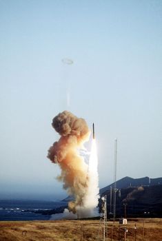 Minuteman III test launch, 1994. The United States accounts for three-fifths of global spending on nuclear stockpiles. Credit: U.S. Department of Defence/public domain