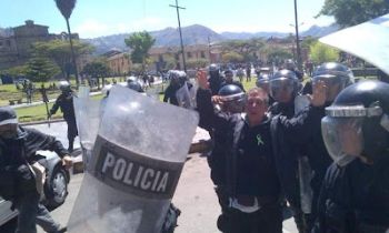 Marco Arana is arrested by police in Cajamarca. Credit: Red Verde Cajamarca Blog