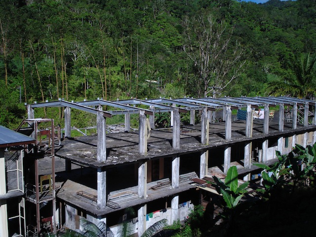 Rusting infrastructure in Central Bougainville still resonates with the spirit of the indigenous Nasioi people who waged an armed struggle between 1989 and 1997, following an uprising to shut down one of the world's largest open-cut copper mines. Credit: Catherine Wilson/IPS