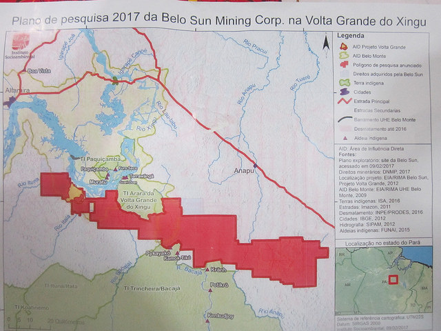 A map from Belo Sun showing the area where the Canadian mining company intends to extract 60 tons of gold. In blue, the Volta Grande or Big Bend in the Xingu River, where the Belo Monte hydroelectric plant has been built, in Brazil's Amazon region. Credit: Mario Osava/IPS
