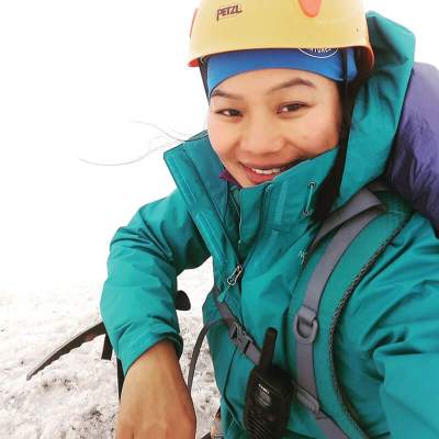 Female trekking guides are paid well, but guiding is seasonal work and women find they are not encouraged in it by their families and society at large. Many are forced to abandon their jobs after getting married. 