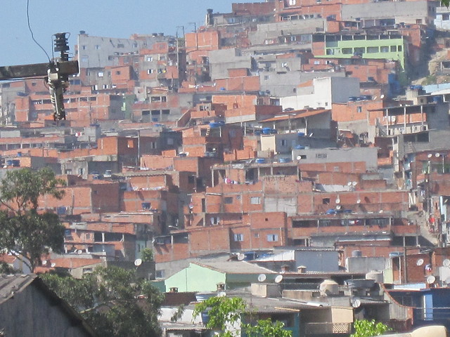 A view of a favela in São Bernardo do Campo, an industrial city near the metropolis of São Paulo in southern Brazil. The idea was that shantytowns in Brazil and other countries of the developing South would be easy prey to the COVID-19 pandemic because of overcrowding, but this has not been the case. There are populous slums in Brazil and other countries that have had few cases .CREDIT: Mario Osava/IPS