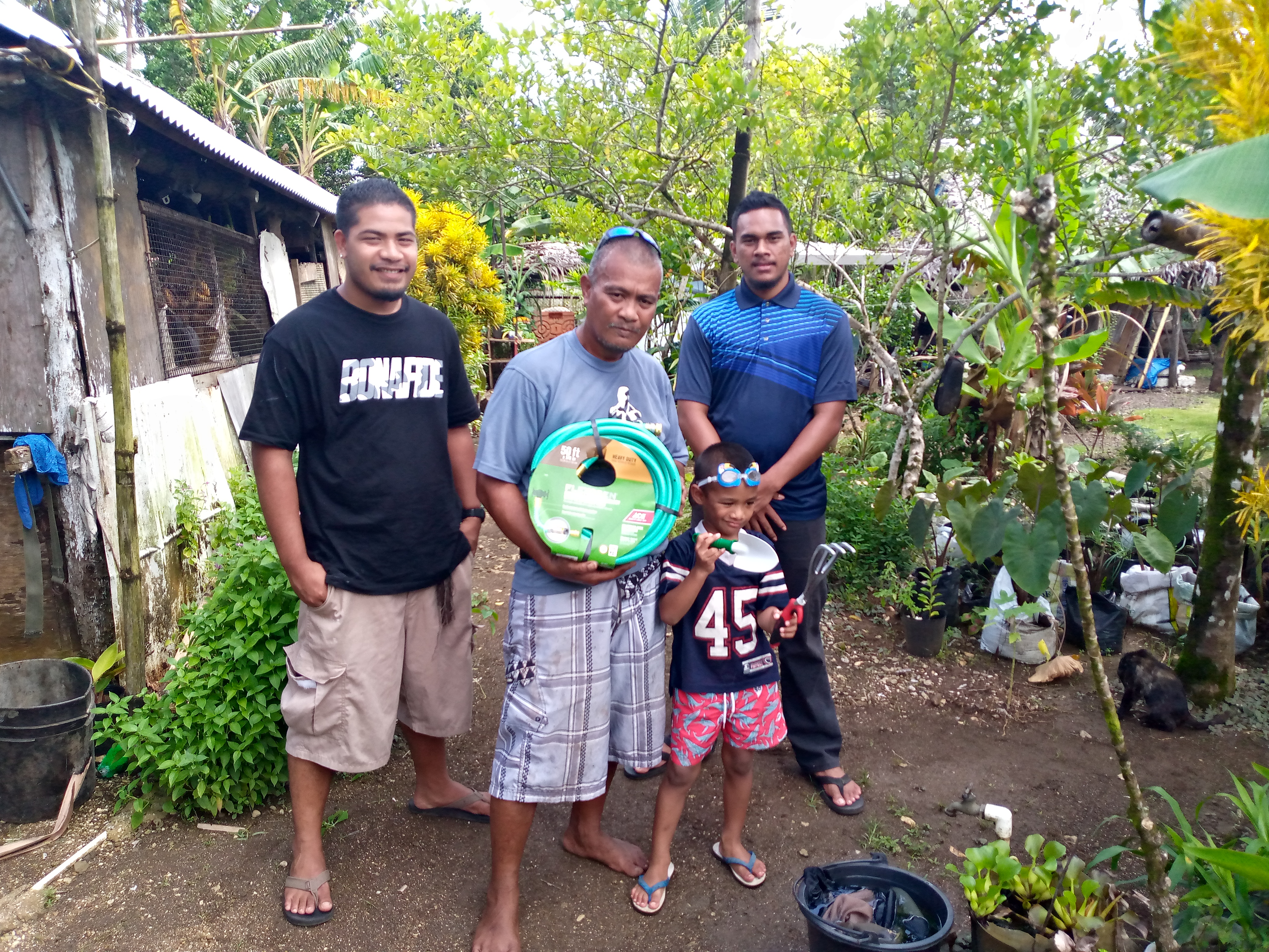 Robby Nena (centre) farms and fishes for subsistence. Fish are a mainstay of food security in most Pacific Island Countries and Territories and subsistence fishing still provides the majority of dietary animal protein in the region. Courtesy: Kosrae Conservation & Safety Organisation (KCSO)