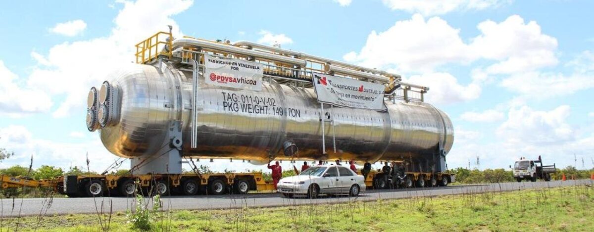 A crude desalter unit on its way to the Orinoco Oil Belt in southeastern Venezuela, considered the largest deposit of heavy crude on the planet and whose diminished production could receive a new boost as a result of the current energy crisis. CREDIT: PDVSA