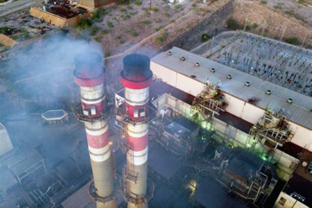 Electricity generation in the city of La Paz in the northwestern state of Baja California Sur depends primarily on a thermoelectric plant that burns fuel oil, a highly polluting fuel. The Mexican government plans to replace it with gas. CREDIT: Cerca