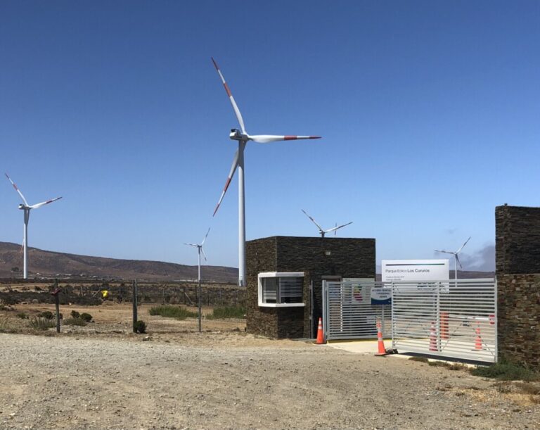 The Los Cururos wind farm, inaugurated in 2014, is located in the middle of the desert of the Coquimbo region, facing the Pacific Ocean. The plant contributes 109.6 megawatts of power to Chile's Central Interconnected System. It belongs to the private EPM Group and has 57 wind turbines of 1.8 and 2.0 megawatts. CREDIT: Orlando Milesi/IPS