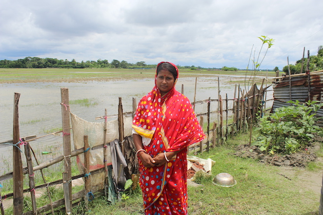 النساء المدافعات عن حصاد مياه الأمطار في سواحل بنغلاديش المتأثرة بالملوحة – قضايا عالمية