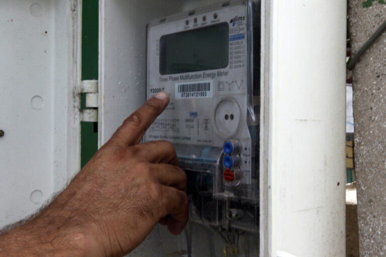 A prototype energy meter that records electricity generation and consumption at the home of Félix Morffi, in the municipality of Regla, Havana.  In recent years, several regulations have sought to encourage Cuba's self-sufficiency in renewable energy, surplus sales, as well as tariff exemptions for importing photovoltaic systems, parts and components thereof for non-commercial purposes.  CREDIT: Jorge Luis Baos/IPS
