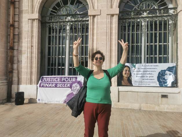 Several French town halls, such as the one in Marseille, have also turned to her case.  On March 29, she will receive the Medaille de la Ville de Paris, a recognition awarded by the French capital city (Courtesy Pinar Selek)