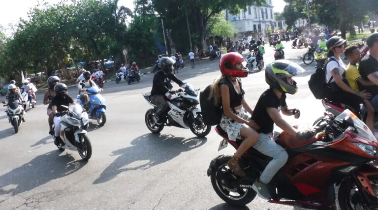 Members of the Electric Motorcycle Club gather in Havana for recreational activities. Customs measures have facilitated the importation of electric vehicles which reduce carbon emissions. CREDIT: Jorge Luis Baños/IPS