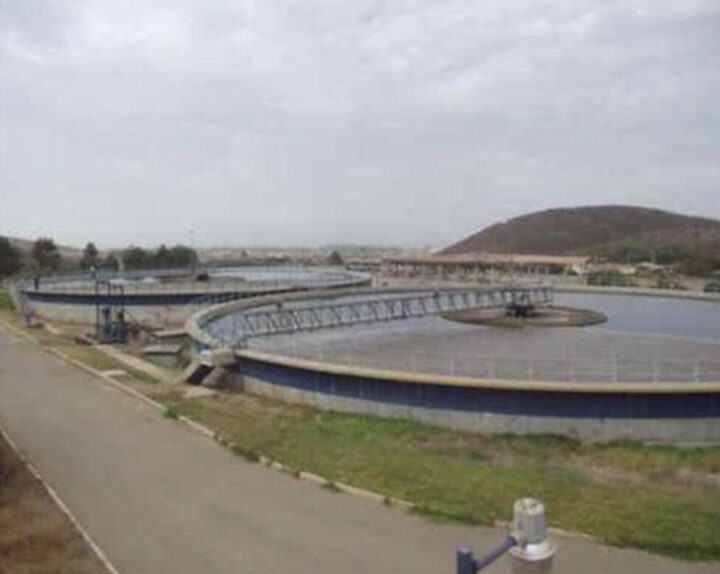 The El Naranjo municipal treatment plant in the city of Ensenada, in the northwestern peninsular state of Baja California, is operating below its installed capacity, which is further affecting the distribution of scarce water in the city. CREDIT: Conagua