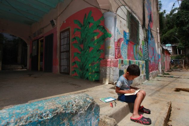 The shortages of days in the classroom and teachers, and the poverty of their schools and living conditions, provide for a very poor education for Venezuela's children and augur a significant lag for their performance in adult life and for the country's development. CREDIT: El Ucabista