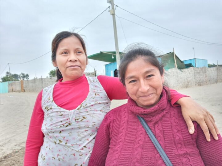 Ortensia Tserem (L) and María Huincho moved from other parts of Peru three years ago to the outskirts of Ica, the capital of the coastal desert department of the same name in south-central Peru. Their families were drawn by the agro-export boom of which Ica is the epicenter, but they struggle to get temporary jobs and casual work, and their biggest challenge is access to drinking water, which they have to buy from tanker trucks. CREDIT: Mariela Jara / IPS