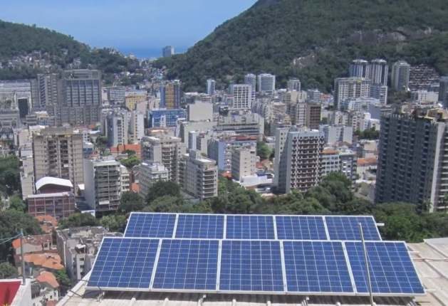 View of a solar power plant in Santa Marta, a favela or shantytown in Rio de Janeiro, Brazil. One of the tentative commitments of COP28, to be held Nov. 30-Dec. 12 in Dubai, seeks to triple the growth of installed renewable energy capacity. CREDIT: Mario Osava / IPS