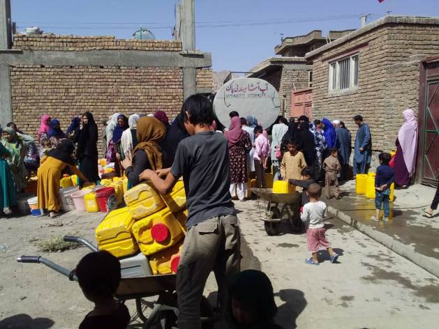 Water scarcity compounds the hardships of life in the Afghan capital, Kabul, adding to the misery of its residents. Credit: Learning Together