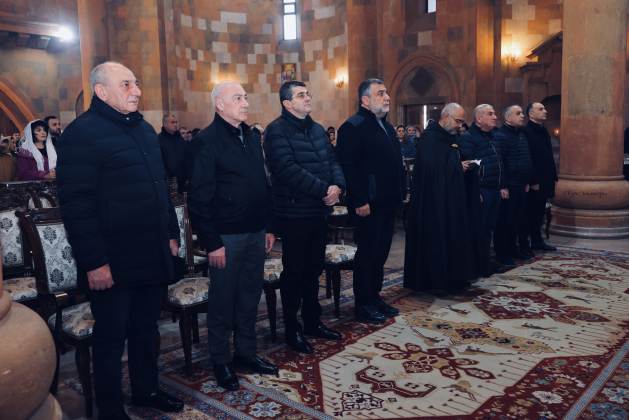 Political leaders of Nagorno Karabakh during one of the last masses celebrated in the enclave. Eight of them are today in Azerbaijani prisons. Credit: Edgar Kamalyan / IPS