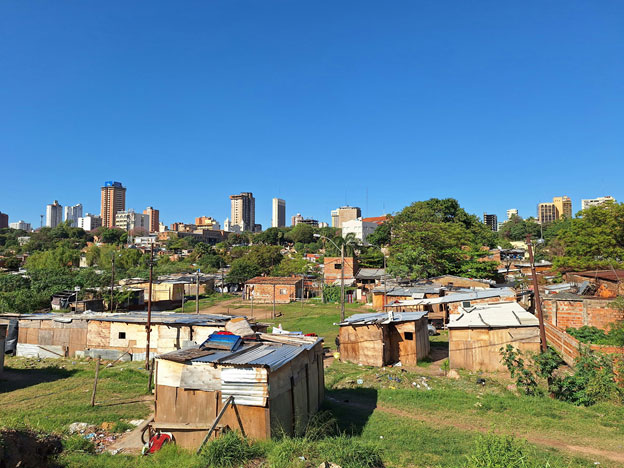 The Connection Between Urbanization and Poverty: How Cities Can Reduce Poverty – Or Deepen It